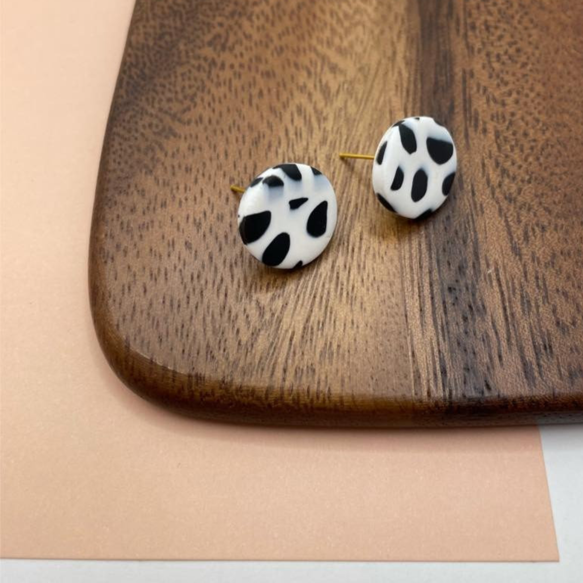 Dalmatian - Button Stud