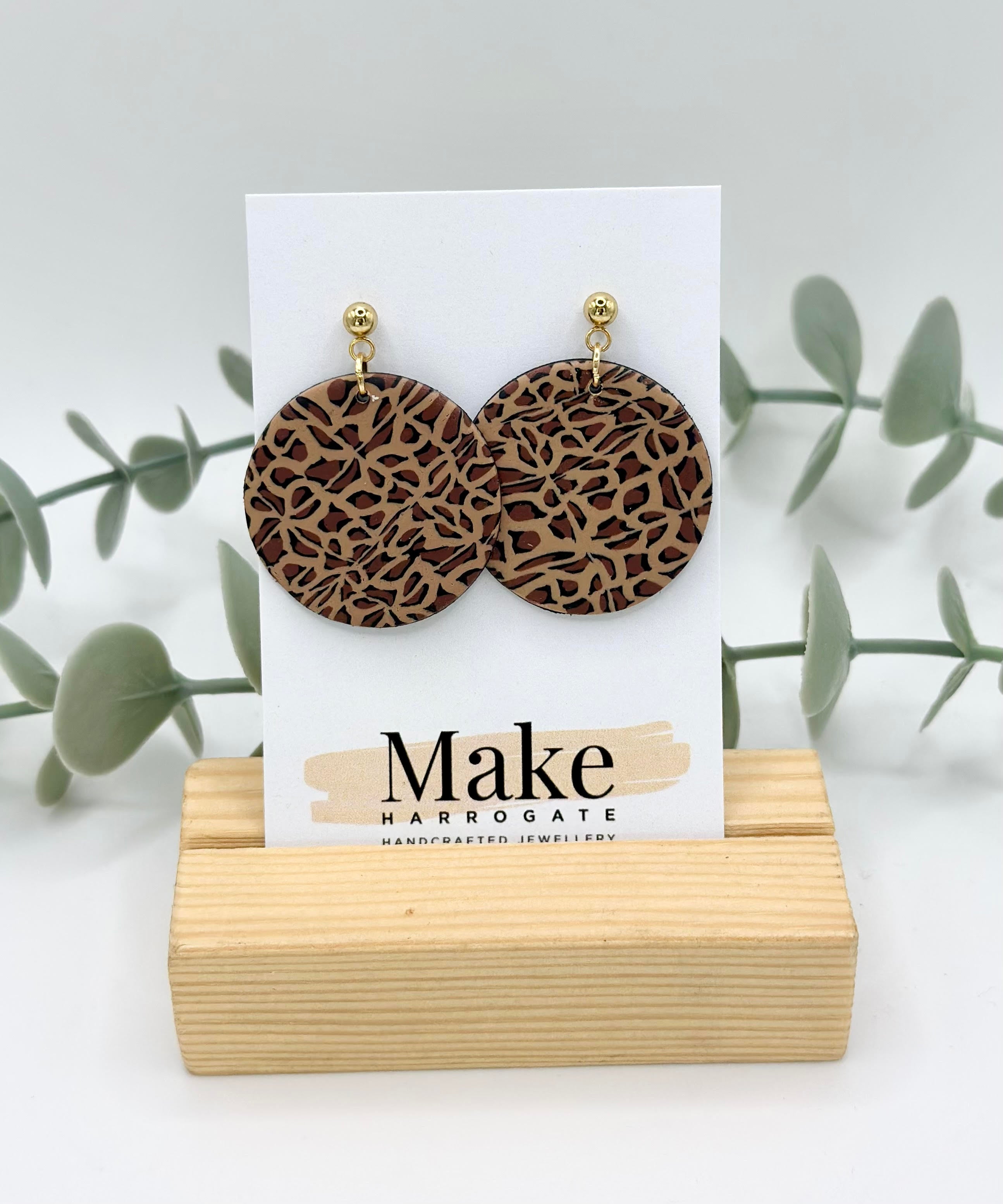 Tan Leopard - The Extra Large Button Ball Stud